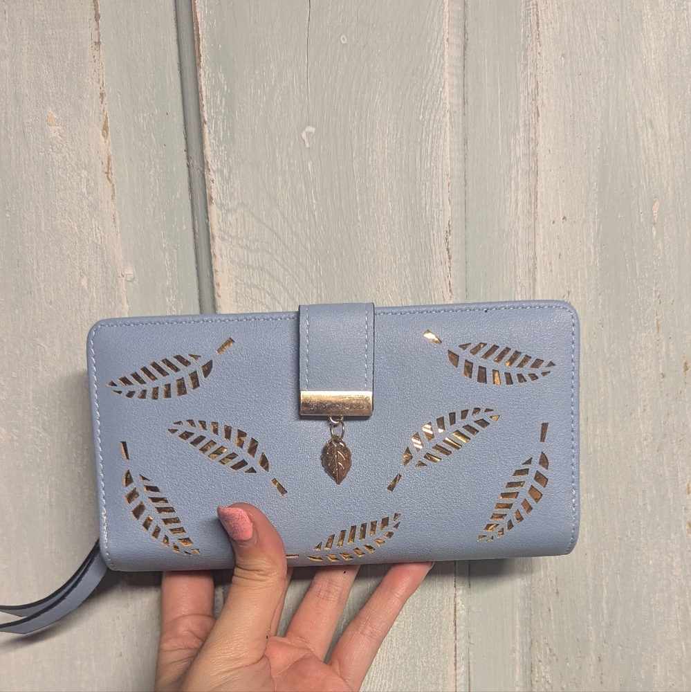 Blue Leaf Cutout Women's Wallet